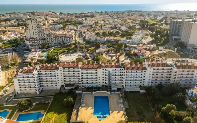 Montechoro Sea View 3 Bedroom Apartment