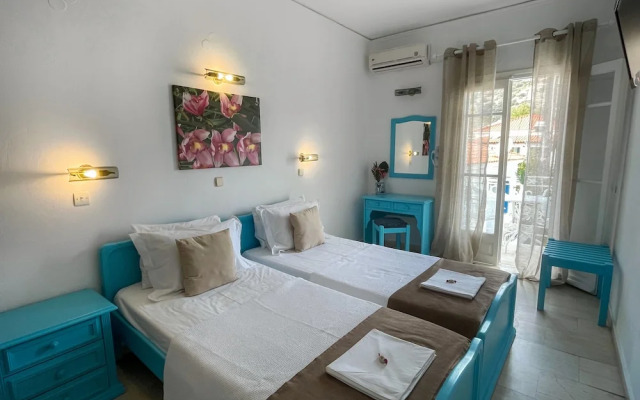 Stratos Hotel