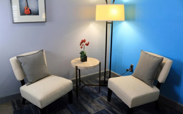 The BLVD Hotel & Suites