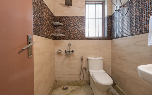 Saavi Hotel Medicity