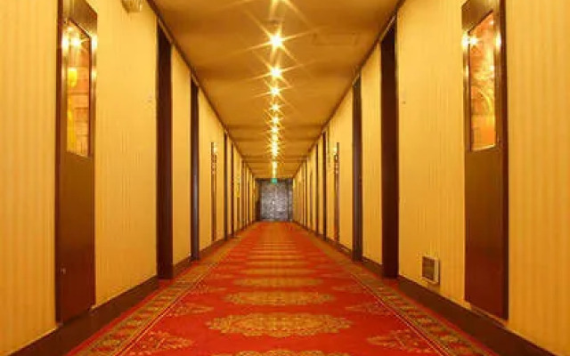 Luoyang Dahao Heshan Hotel