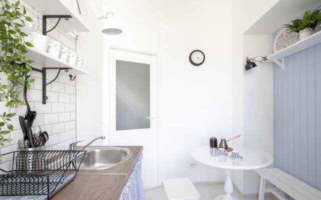 City Of Rivers Kutuzova 2 rooms