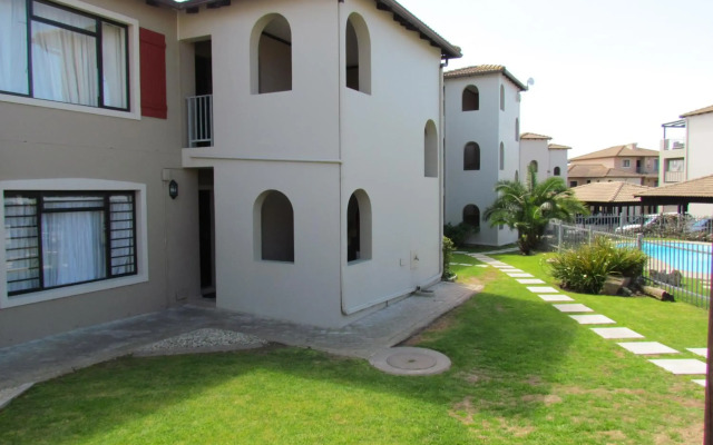 Santini Lace Self Catering Unit
