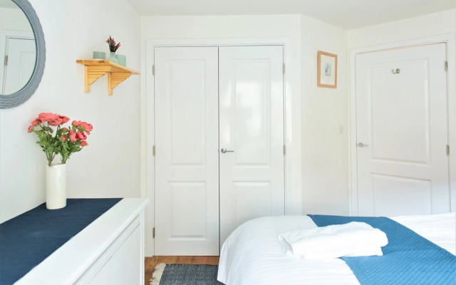 City Centre 2 Bed Apartment Private deck