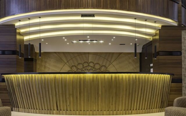 Sahara Gulf Hotel And Apartments