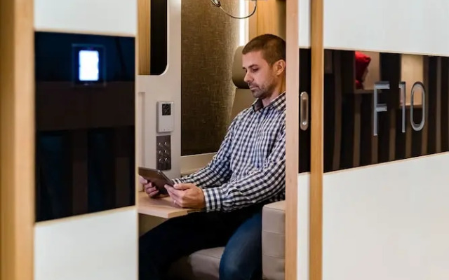 Sleepover Doha North Node, Gate C30