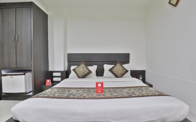 Hotel Nova Cross Road