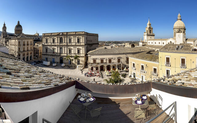 Palazzo Melfi Suite - Hotel