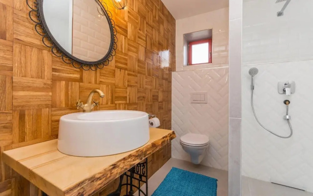 Amazing Home in Sukosan With 3 Bedrooms, Private Swimming Pool and Outdoor Swimming Pool