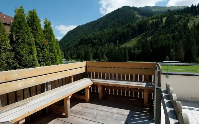 Apartment in Saalbach-hinterglemm With Sauna