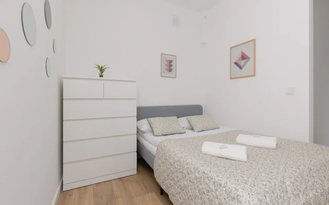 Sunny Studio Ochota by Renters