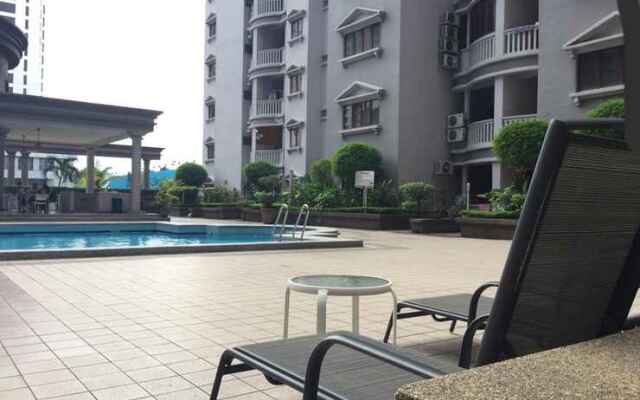 The Forum Apartments