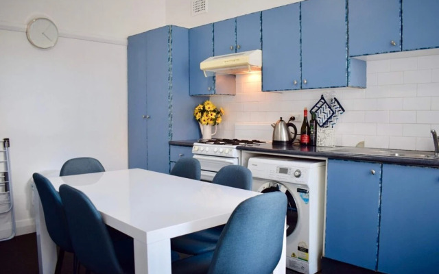 Homy Apartment In Trendy Haberfield