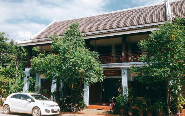 Pangkham Lodge