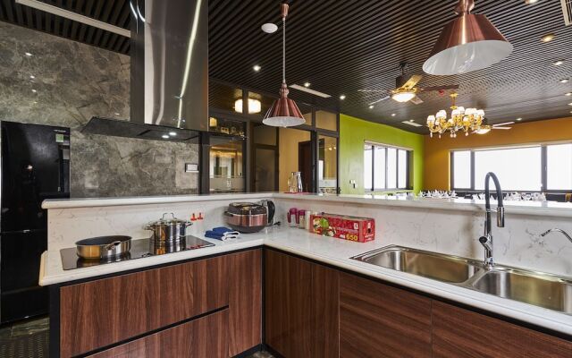 BBQ Villa & Hostel Ha Long