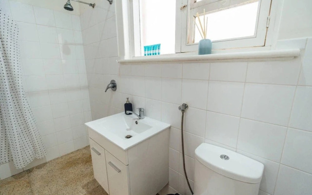 Once Upon a Tide - Wifi - Nespresso - Netflix