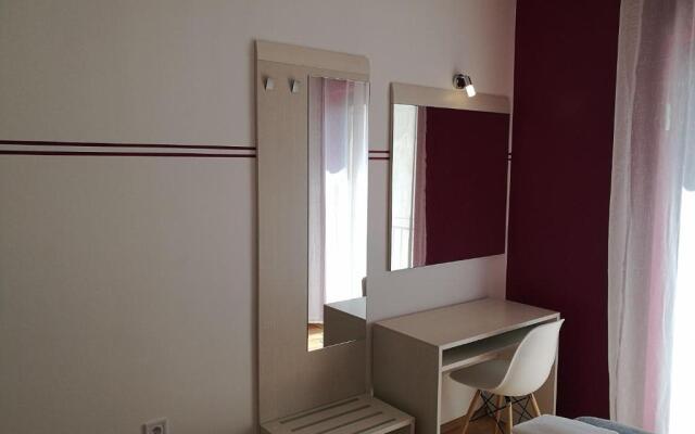 Apartment Ton - 200m from the sea