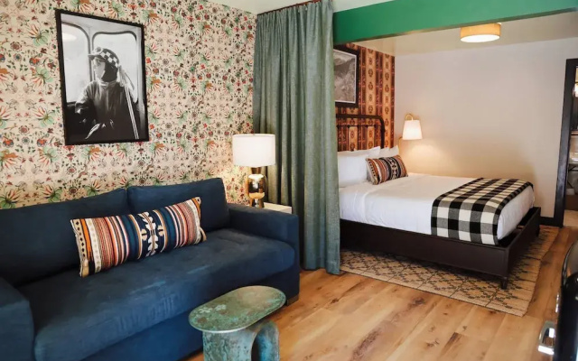 Altus Lodge