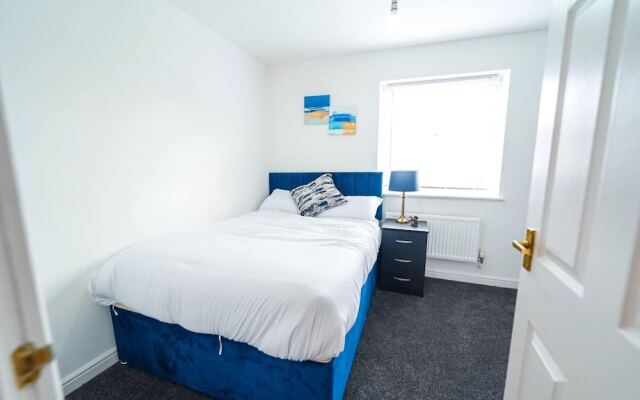 Immaculate 4-bed House in Kings Norton