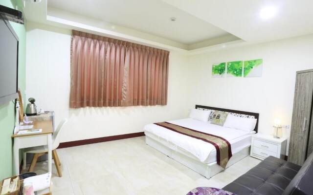 Sanyi Hawthorn B&B