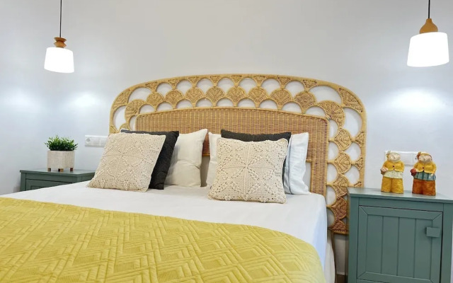Gerani Deluxe Houses with Sea View