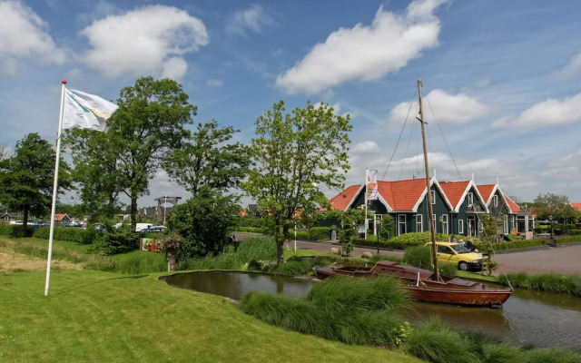 Zaanse Style Holiday Home 15 km. From Alkmaar