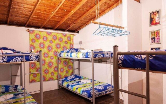 Hostal Monet`s Poblado