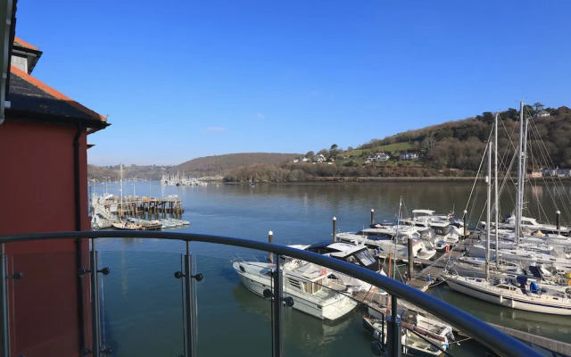 34 Dart Marina
