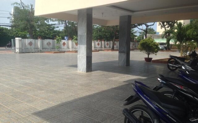 Ngan Hang Hotel