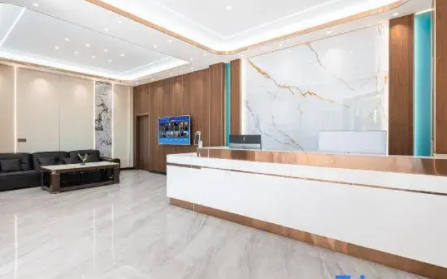 Jinyunge Hotel (Zhaoxing Congjiang High-Speed Railway Station)