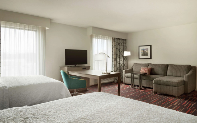 Hampton Inn & Suites St. Louis/Alton