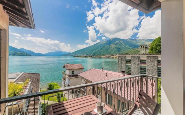 Stunning view lakeside apartment - Larihome A11