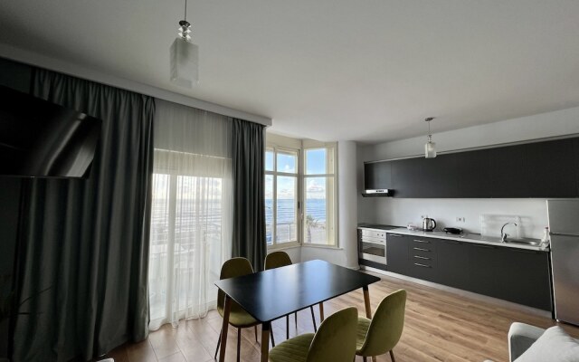 Wave Beachfront Apartments