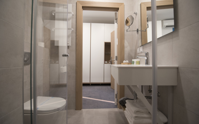 City Nest Modern & Cozy Suites