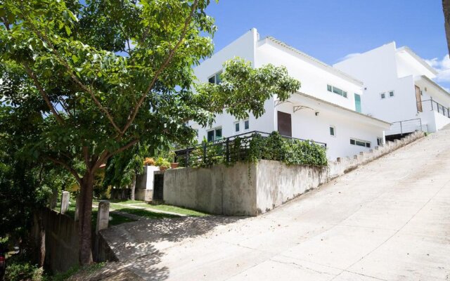 Casa Esmeralda - Family Friendly 3 Bedroom Home with Private Pool