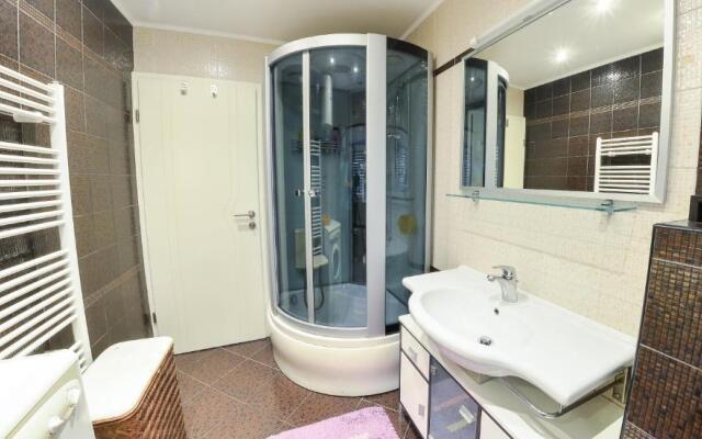 Luxury Apartment in City Center