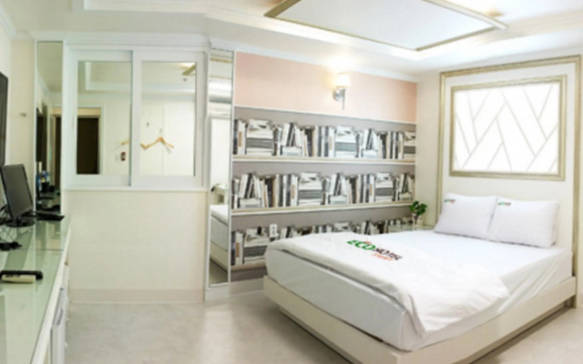 Eco Hotel