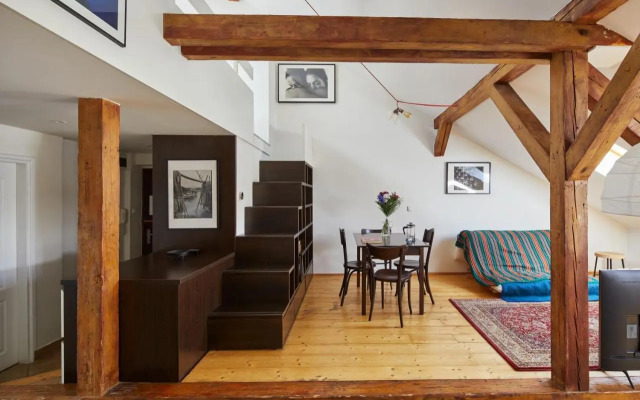Sunlit Attic Loft in Vinohrady by Prague Days