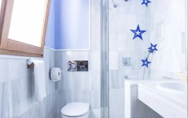 White Nest Hostel