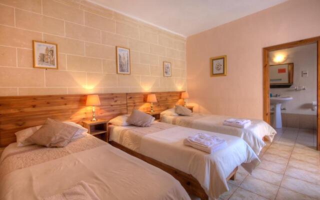 Green Grove Guest House