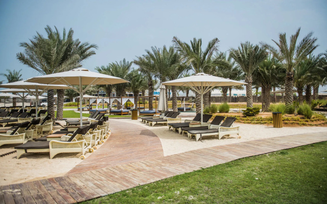 Al Habtoor Grand Resort, Autograph Collection(R)