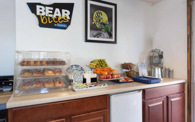 Travelodge by Wyndham Eugene Downtown/University of Oregon