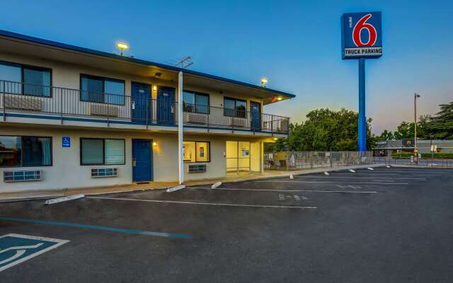 Motel 6 Red Bluff, CA