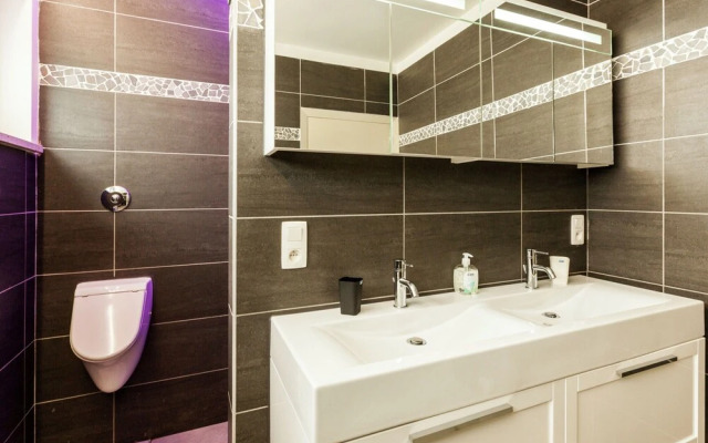 Luxury Villa with Sauna & Hot Tub in Middelkerke