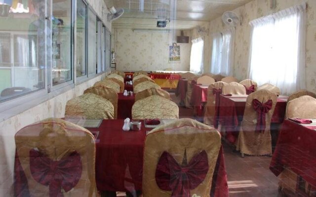Hotel Milarepa