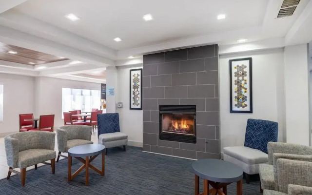 Holiday Inn Express Gas City