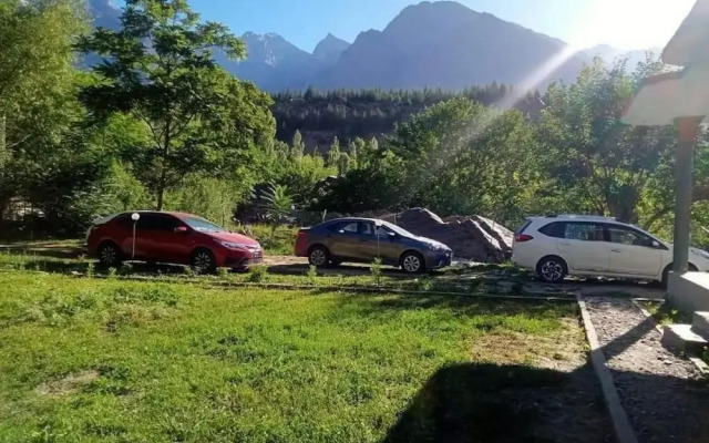 Moon Resort Kachura