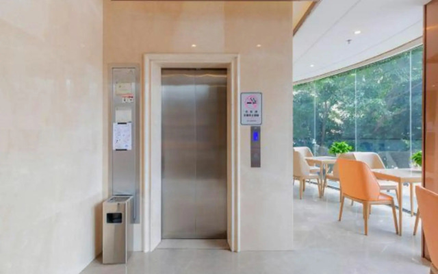 Ming Ting Hotel (Shenzhen Nanshan Metro Station)