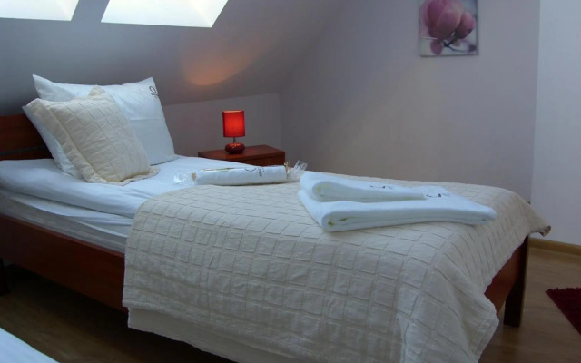 Domek Karpatka 1 przy wyciągu narciarskim