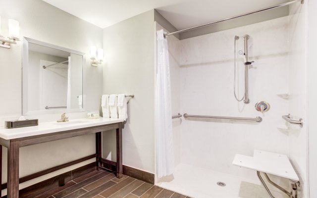 Holiday Inn Hotel & Suites Lafayette North by IHG